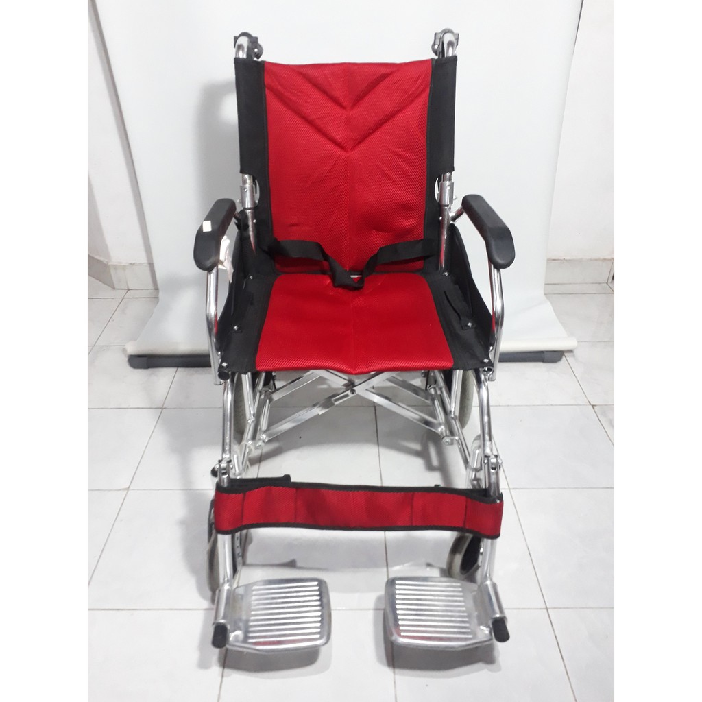 Kursi Roda Medical Bekas Cuma 1 x Pakai/Kursi Roda Travelling Gea FS868L/Gea Wheelchair Aluminium.