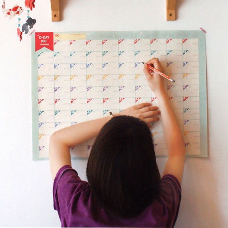 

Planner Dinding Kalender target 100 hari gaya korea