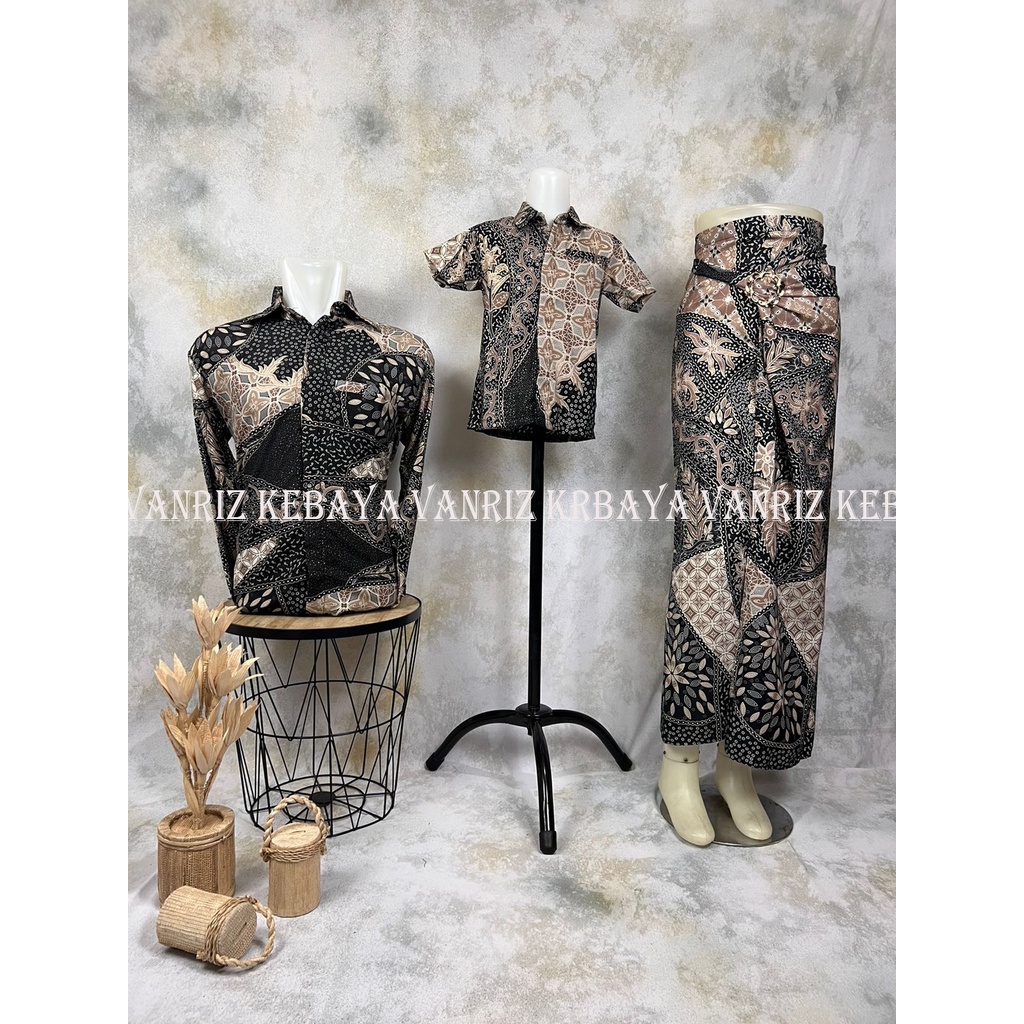 Vanriz Kebaya-Kemeja Batik Pria Lengan Panjang Couple Anak Dan Rok Lilit