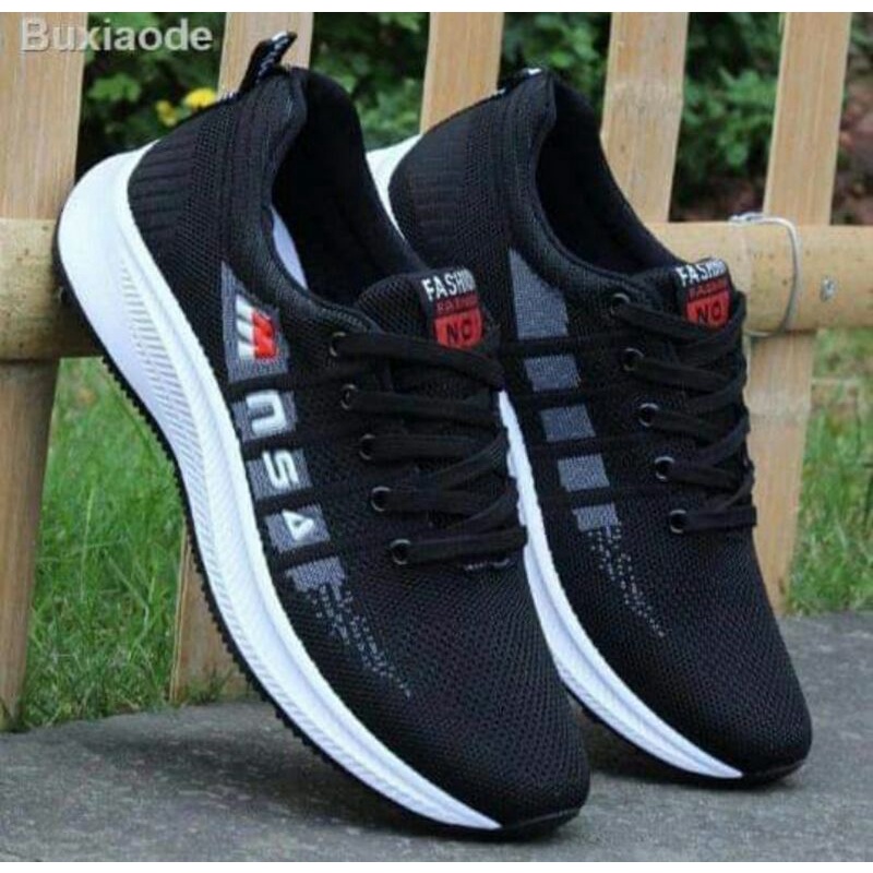 SEPATU SNEAKER PRIA NEW MNSA