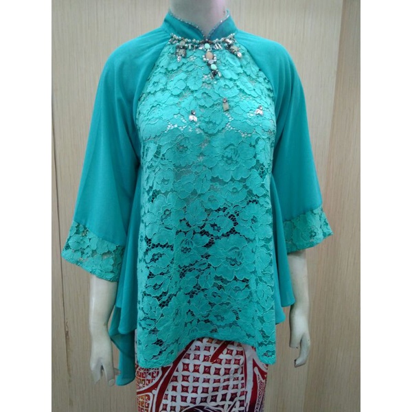 Blus Brokat Kombinasi Sifon
