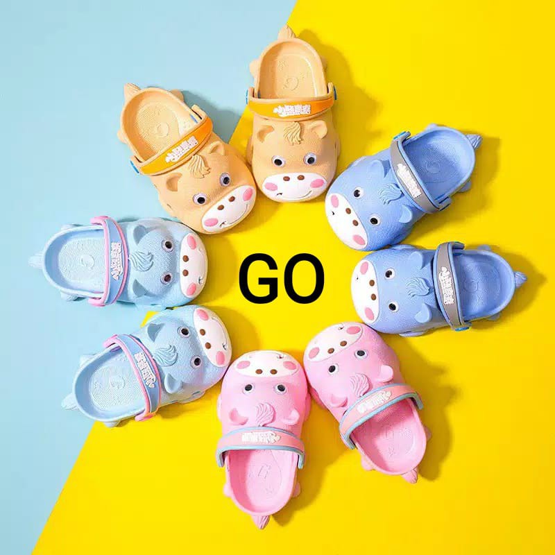 gos HELLO MOO PAO Sandal Anak Laki Laki Perempuan Bahan Karet Model Lucu 0-5 Tahun Import