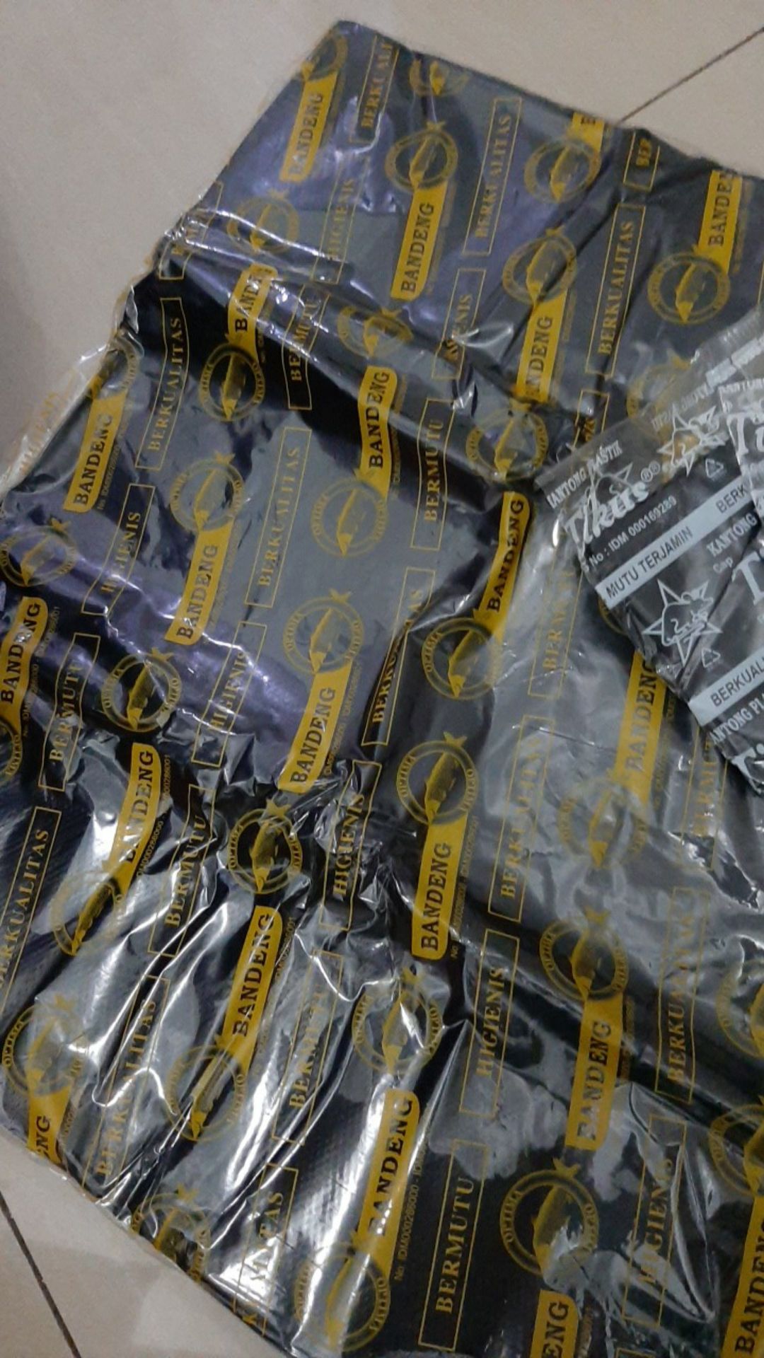 Kresek Uk. 40 Bandeng Hitam / Kresek Sampah