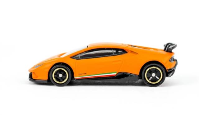 Tomica Reguler 34 Lamborghini Huracan Performante Orange TAKARA TOMY