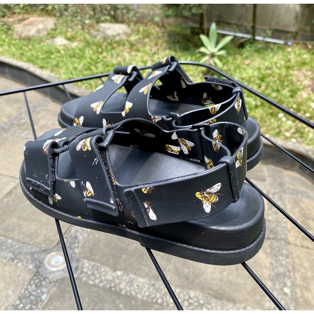 Melissa Papete Pretty Honey Bee Black ( Preloved ) sz US 6 / sepatu sandal perempuan