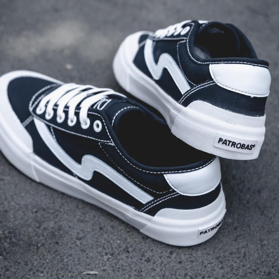 Hot Sell>?zaj-167   Sepatu Patrobas Ivan low navy biru ori original local outdoor casual kets murah
