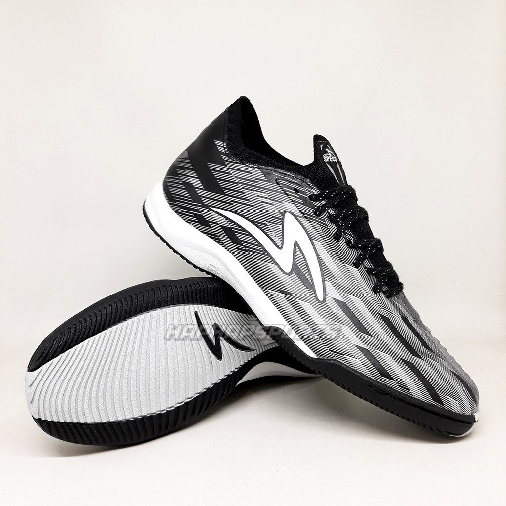  Sepatu  Futsal  Specs  Accelerator Lightspeed II Elite IN 