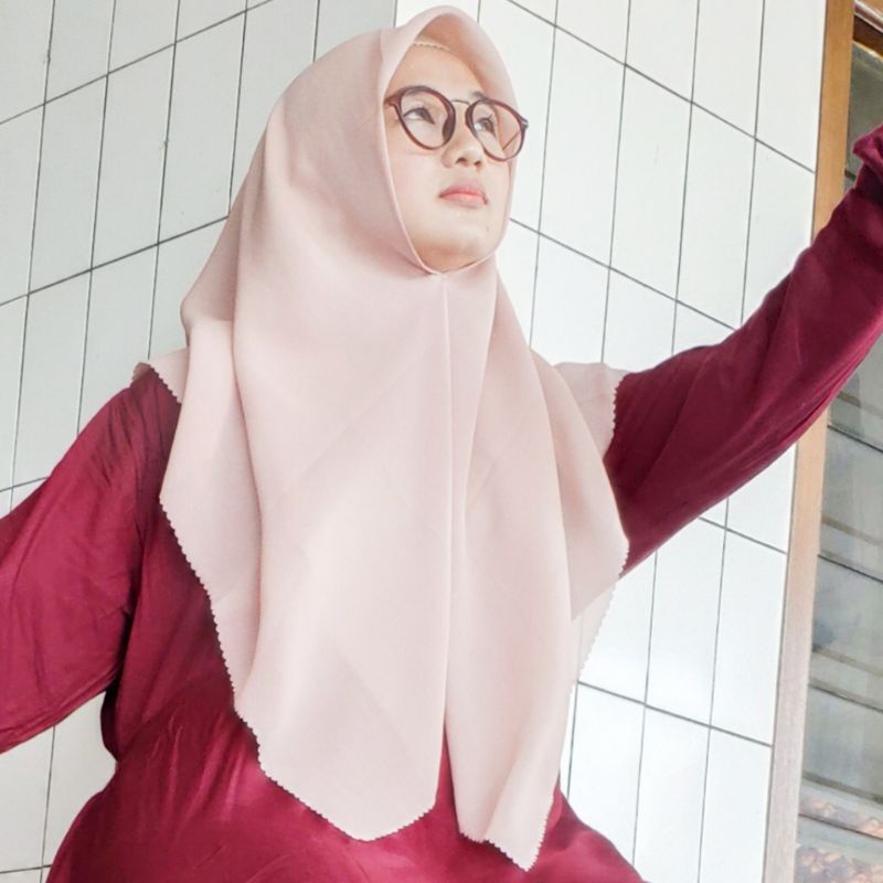kerudung Polly Cotton Bella square mocca / hijab persegi warna