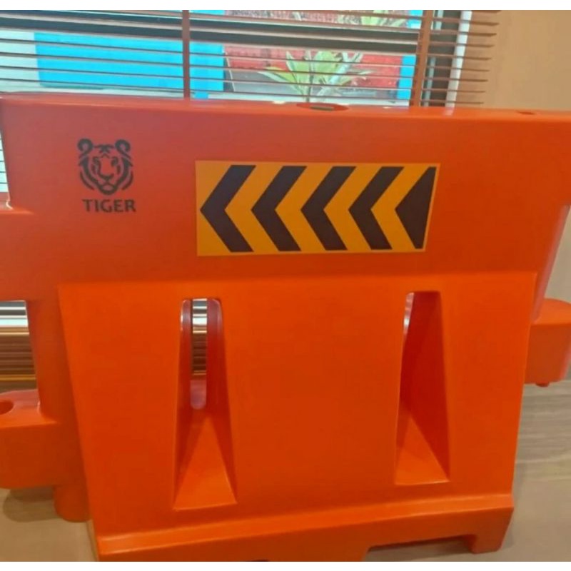 

Road Barrier Pembatas Jalan