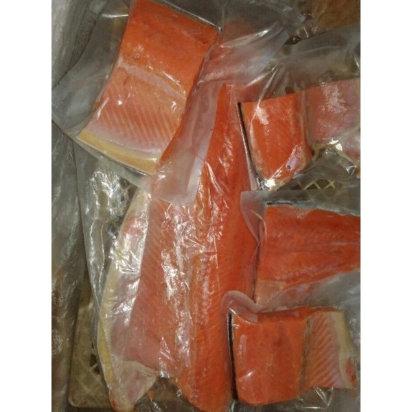 

Ikan Salmon Fillet