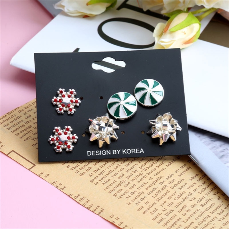 3 Pasang Anting Stud Desain Bunga Kepingan Salju Bahan Alloy Untuk Wanita