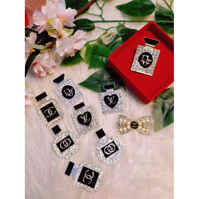 BROS MUTIARA KUPU KUPU LOGO CHANEL