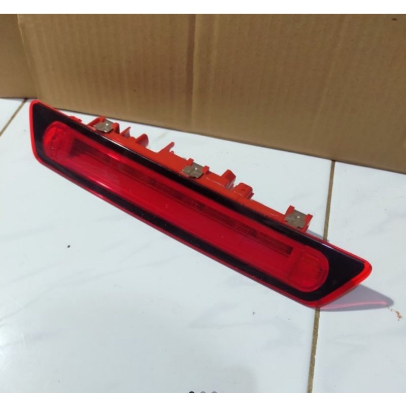 lampu spoiler xpander Nissan all new Livina original Gress baru