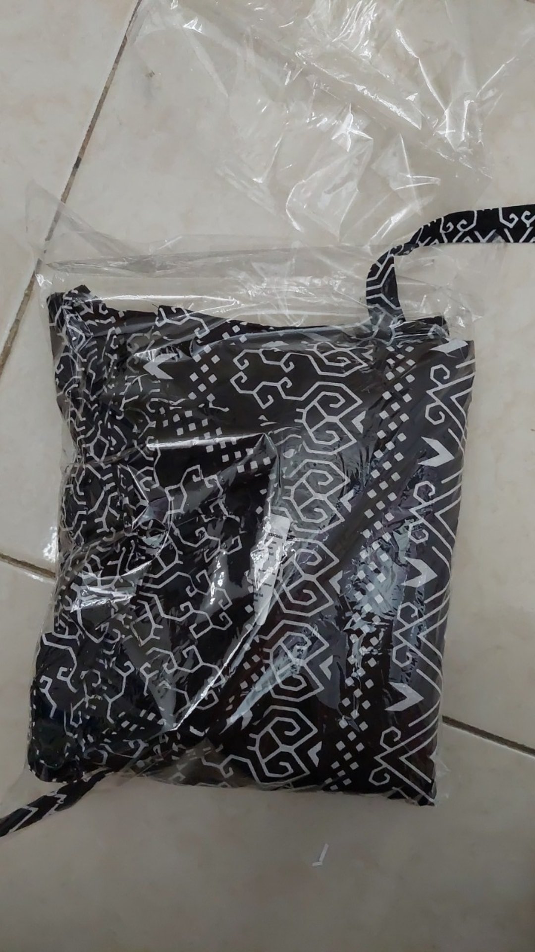 Nivana - Couple Atasan Ayah Anak Ibu Batik Monokrom Semut Sarimbit Seragam Keluarga Kantori