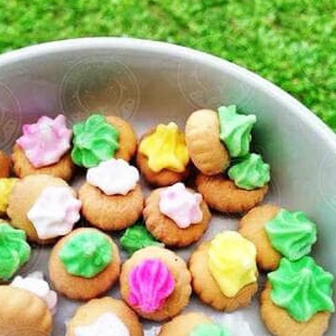 

Kembang Gula / Cookies Gulali More Rich / Gemrose / Warna Warni /Snack