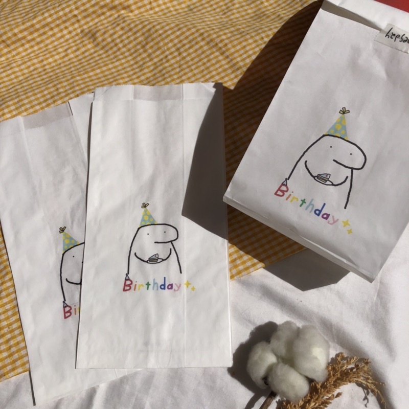 

Packaging amplop putih motif Birthday | Packaging amplop aesthetic vintage