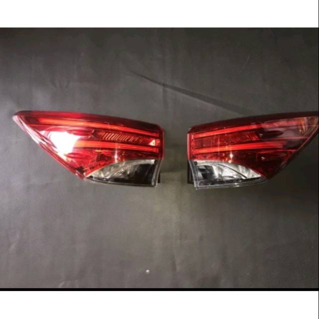 Stoplamp fortuner vrz