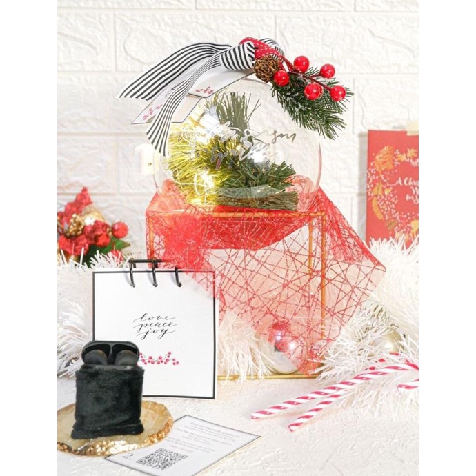 

WONDER OF CHRISTMAS HAMPERS BN51FV6C