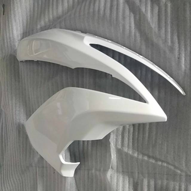 Tameng Depan Kanan Aerox Putih