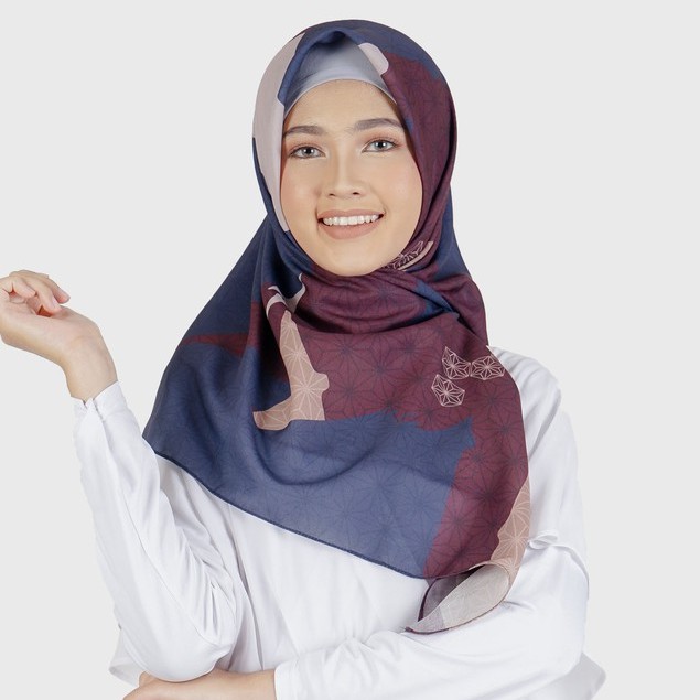 Jilbab Segiempat Elzatta Kaila Voal Premium Series-Widuri - Maroon