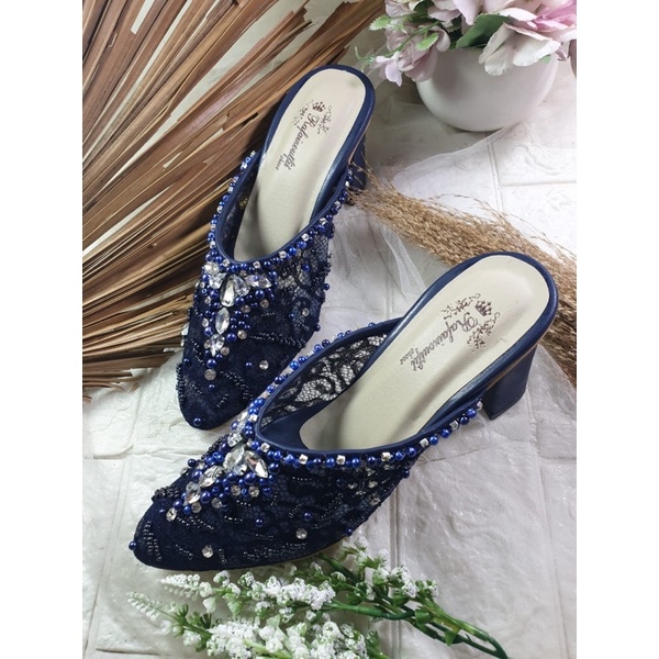 sepatu wedding keyla wrna navy tinggi 7cm tahu