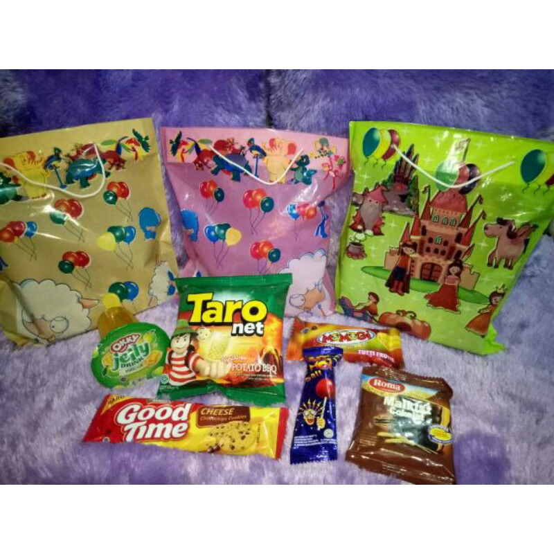 

PAKET ULANGTAHUN SNACK BUNGKUS PAPERBAG / PAKET MURAH / SOVENIR ULTAH / SOUVENIR