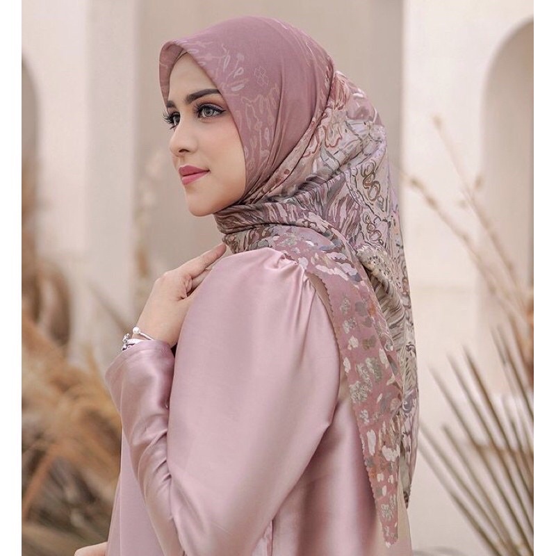 Preloved Buttonscarves Farsha Old Rose