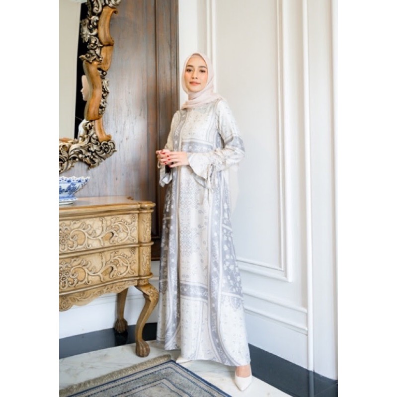 Agnia Dress In Peony Wearing Klamby