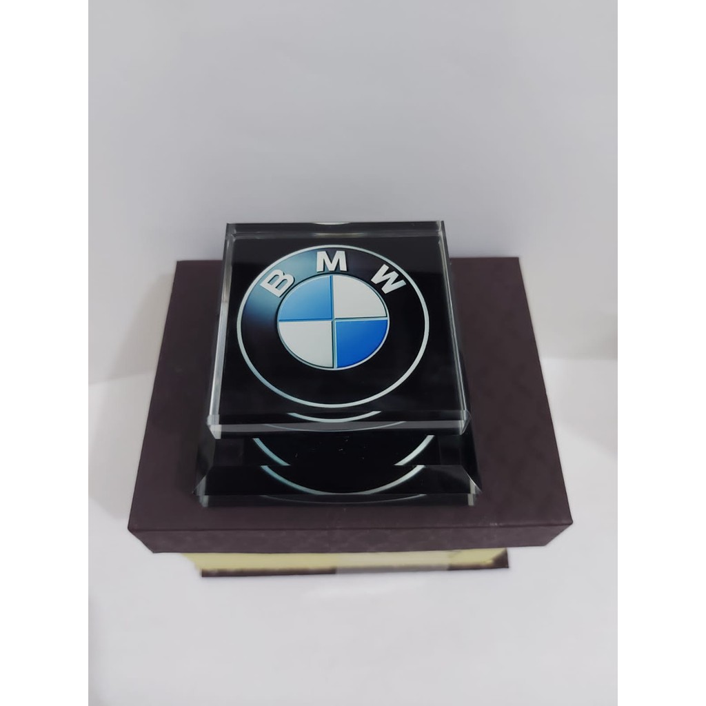 Parfum Mobil Pengharum Ruangan Crystal Logo Mobil BMW