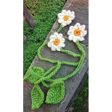 Crochet Daisy Boomark/Pembatas Buku Bunga Daisy-Aesthetic di TikTok dan Pinterest