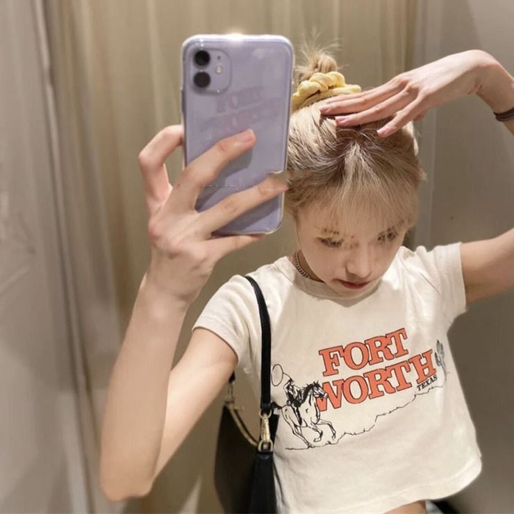  2021  Kaos  T shirt Wanita  Lengan Pendek Versi Korea Motif 