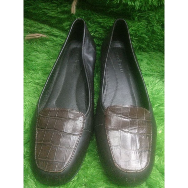 Sepatu wanita andrew size 35 insole 22,5