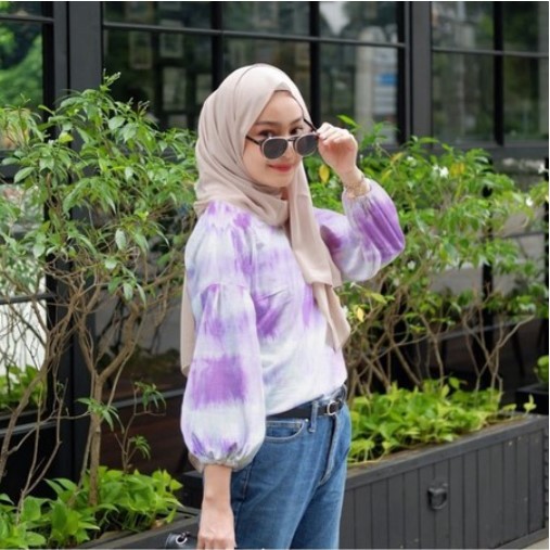 iseven p LUCY TOP ( TIE DYE )