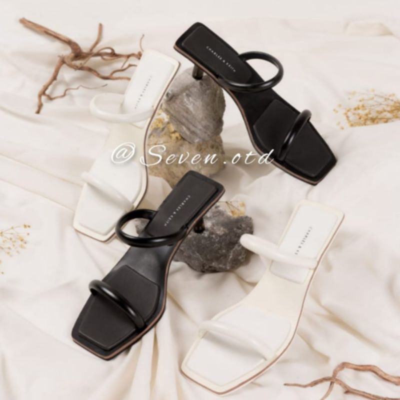 (Best Seller)  Heels Murah CK 325