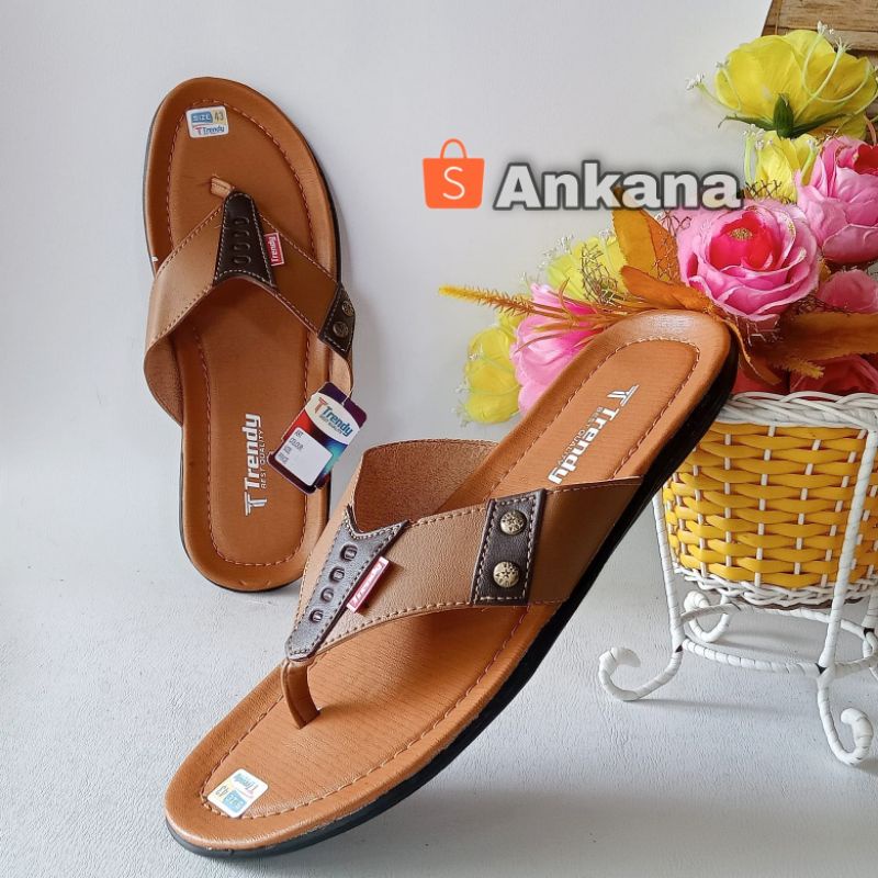 sandal pria trendy / sandal pria dewasa / sandal pria kekinian / sandal cowok terbaru / sandal cowok