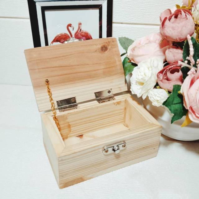

Box kayu 7 x 11 cm