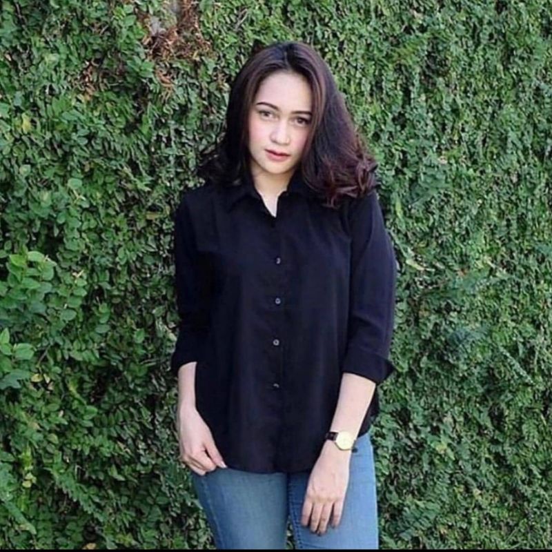 Kemeja wanita Putih Baju Kemeja Wanita Casual Hem Polos Cewek Kerja Kantoran Kuliah Kekinian Terbaru-Hitam