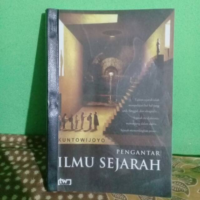 Jual Buku Pengantar Ilmu Sejarah By Kuntowijoyo Indonesia|Shopee Indonesia