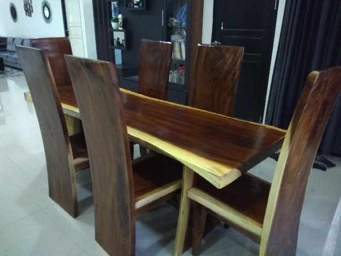 Meja Makan Trembesi Kursi 6 Finishing