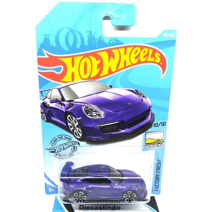 dct422 Hotwheels Hot Wheels Porsche 911 GT3 RS Ungu