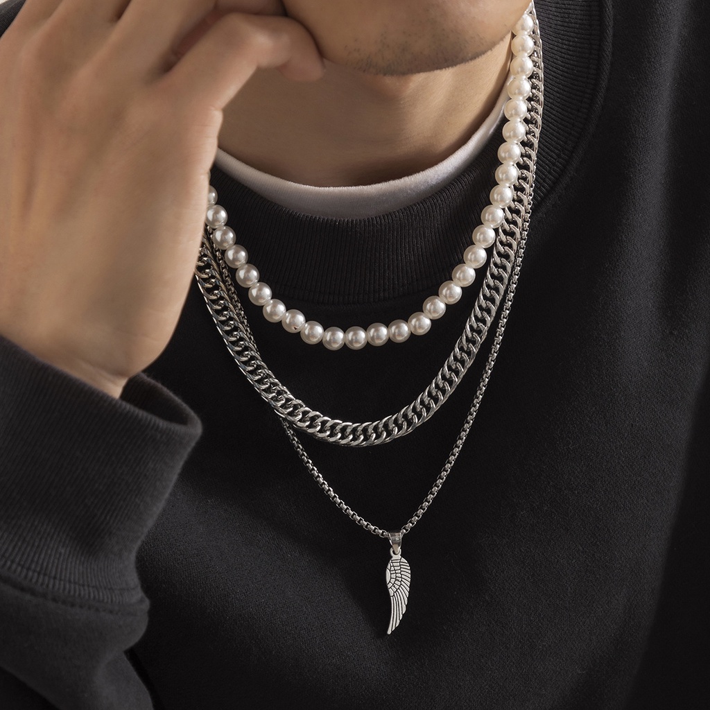 Kalung Rantai Multilayer Liontin Bulu Aksen Mutiara Gaya Retro Eropa Amerika Untuk Pria