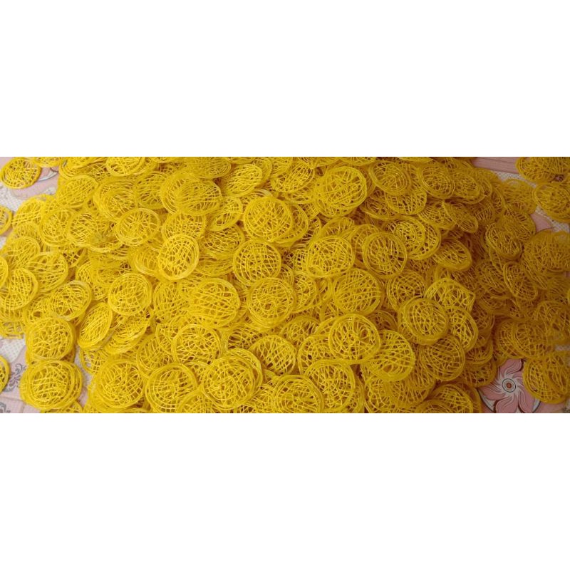 

kerupuk mie kuningmentah