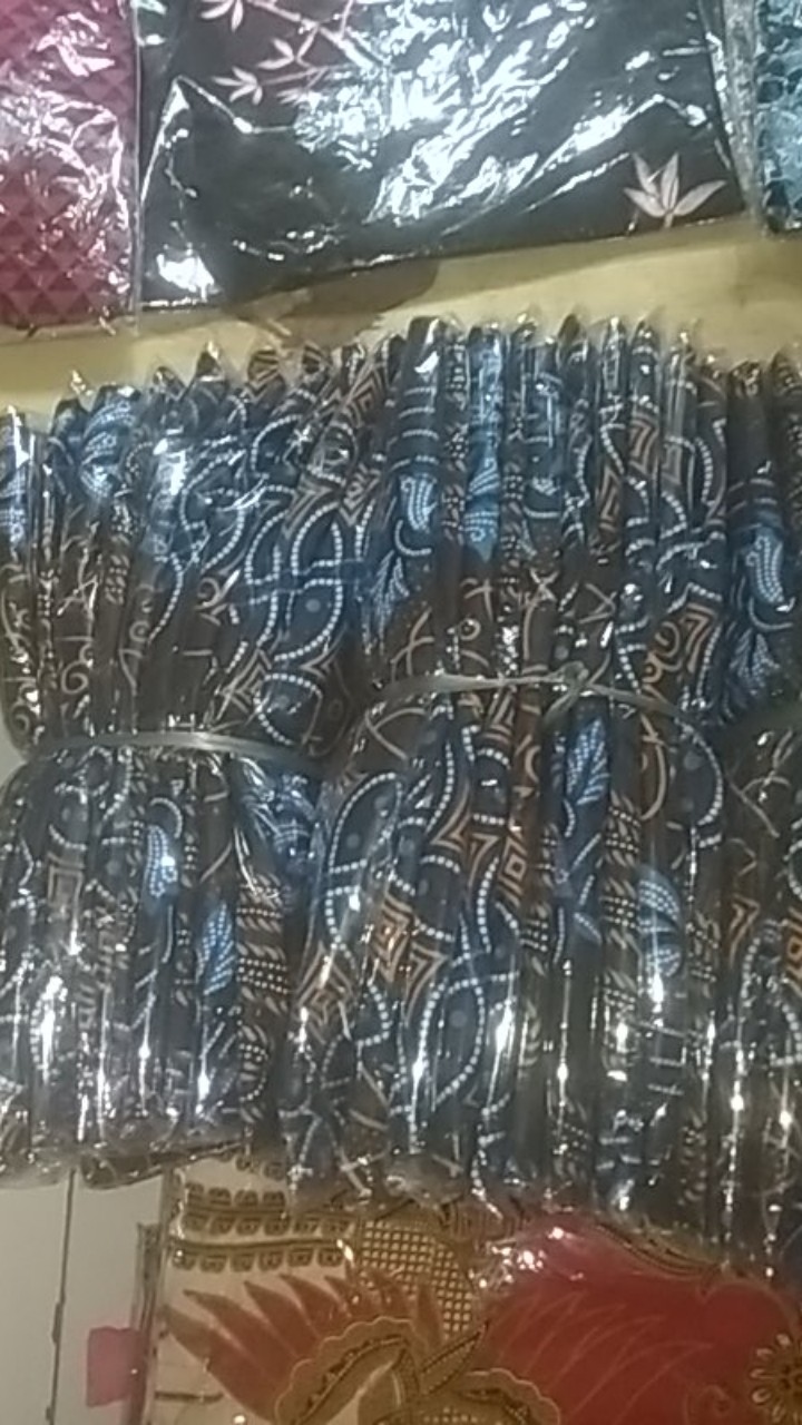 Batik Couple Terbaru 2021 Baju Batik Couple Keluarga Motif Naga Hitam Besar Keren