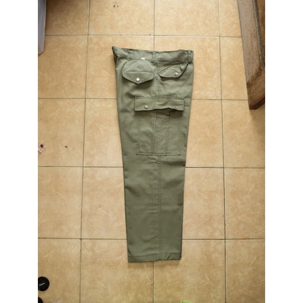 Celana Cargo Hijau Army Second Murah (Bisa Bayar Ditempat)