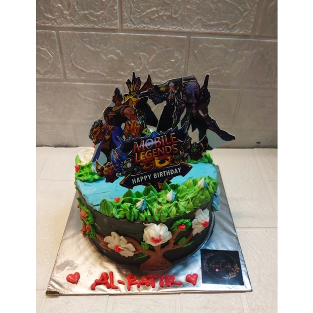 

karakter anak birthday cake