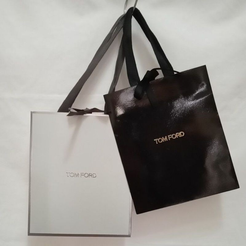 

AUTHENTIC TOM FORD PAPERBAG