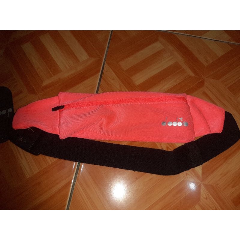 Tas selempang Diadora Austin Waistbag Original Pink Neon