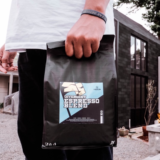 

Blend Kopi Susu Arabika Robusta 70-30 1KG Divergent Espresso