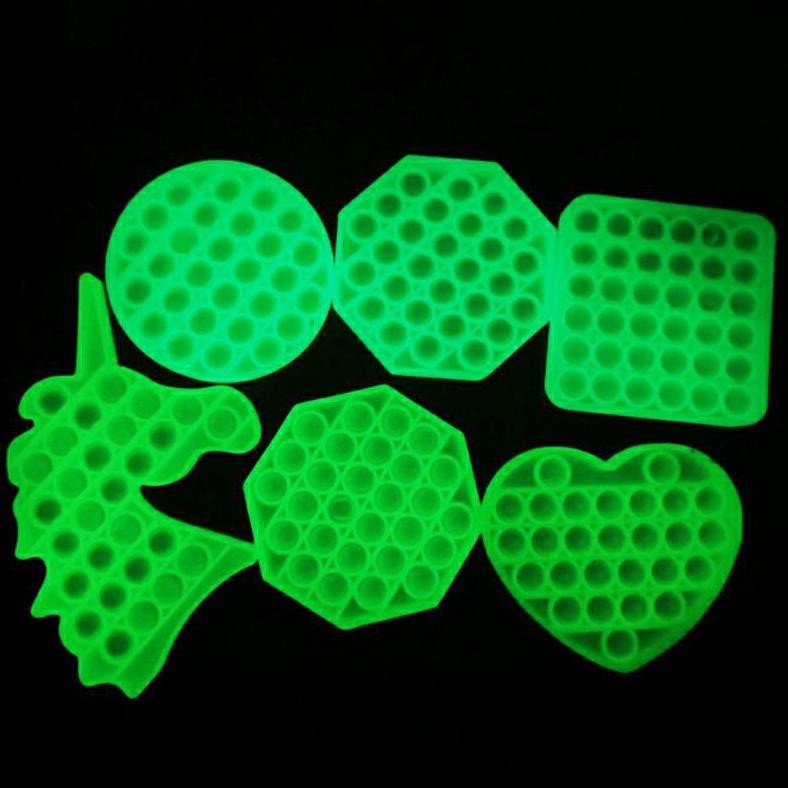 Mainan Pop It Glow In The Dark/Pop It Bersinar Dalam Gelap