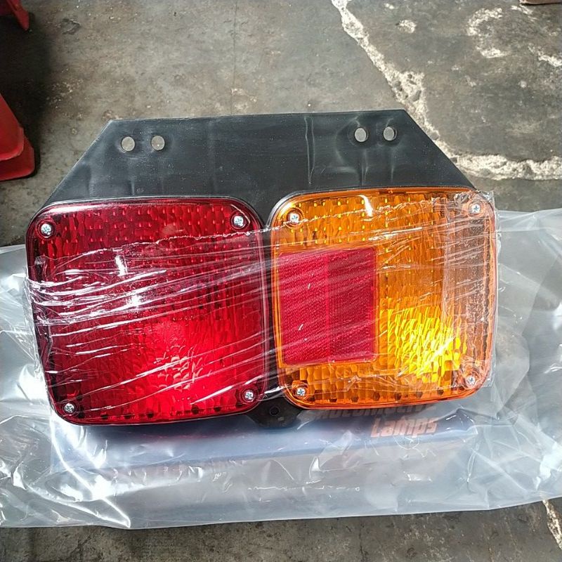 LAMPU STOP ASSY BELAKANG HINO LOHAN HINO 500 KIRI LH